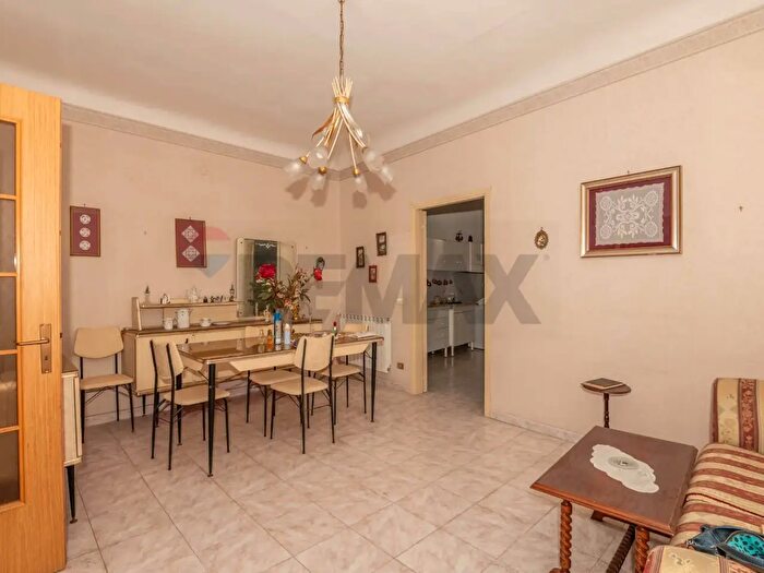 Casa quadrilocale in vendita in Via San Leonardo, Caltagirone