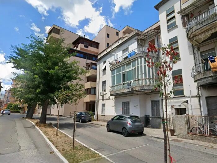 Appartamento bilocale in vendita in Via Montevideo, Cosenza