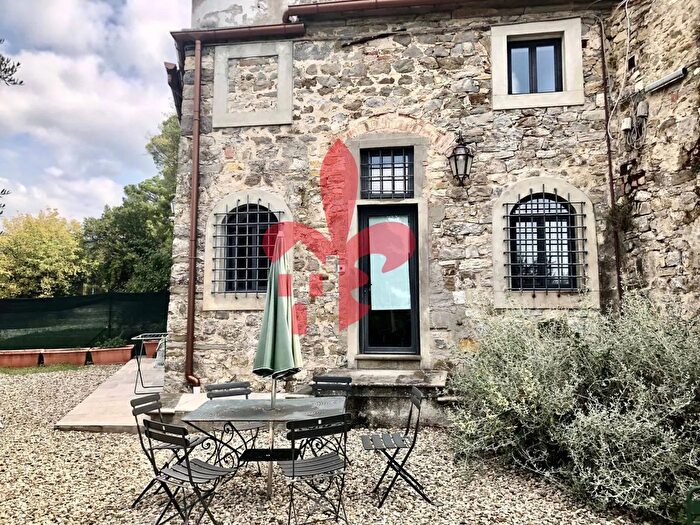 Appartamento quadrilocale in affitto in Via Caldine, Fiesole