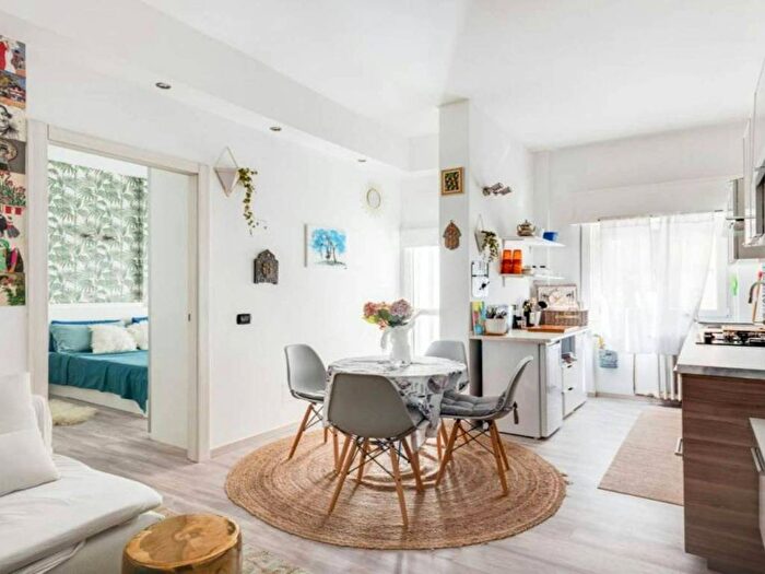 Appartamento monolocale in affitto in Via Ebro, Ripamonti Fondazione Prada, Milano