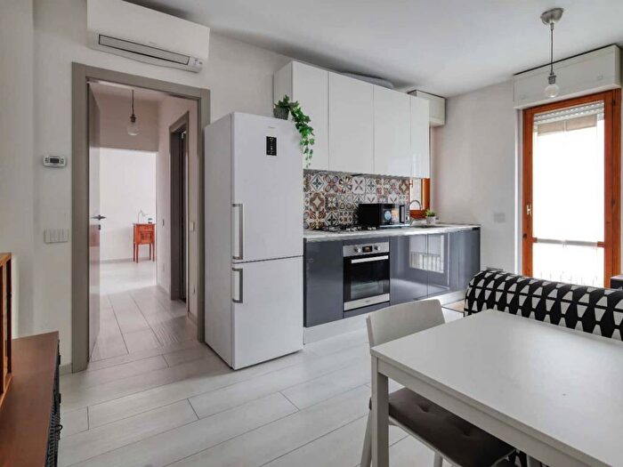 Appartamento bilocale in affitto in Via Enrico Tellini, Cenisio, Milano