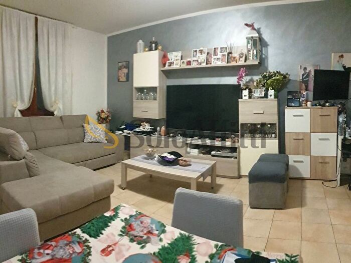 Appartamento trilocale in affitto in Via Friuli, Centro, Terrazzo