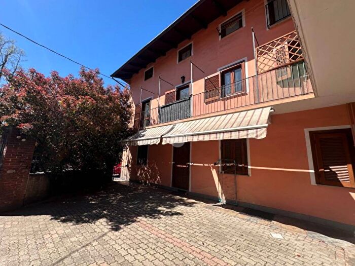 Appartamento bilocale in affitto in Via marchini francesco, Centro, Giaveno