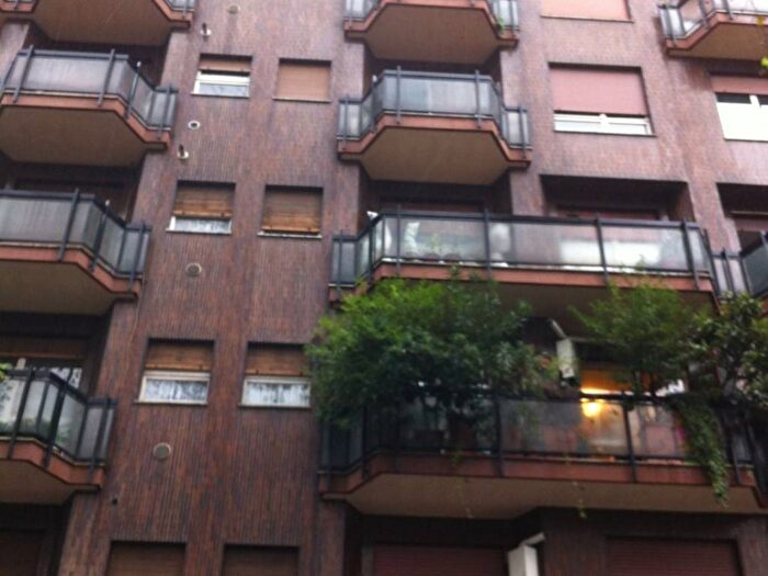 Appartamento trilocale in affitto in Viale Tibaldi, Corso San Gottardo, Milano