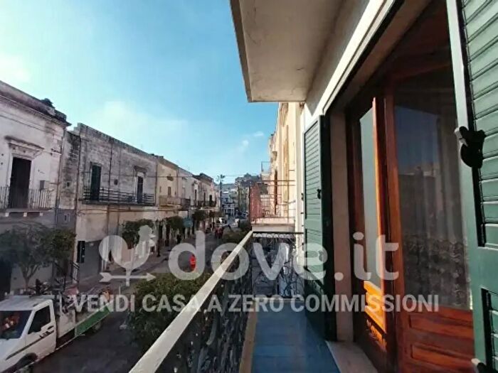 Appartamento trilocale in vendita in Via Latiano, Oria