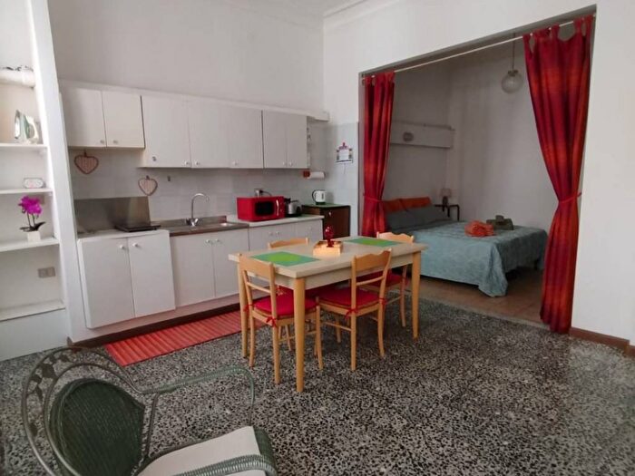 Appartamento monolocale in affitto in Via San Domenico, Villanova, Cagliari