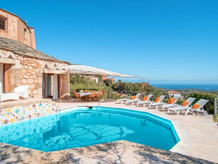 Casa con 6 locali in affitto in Via del Cardellino, Porto Cervo, Arzachena