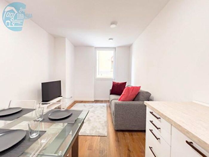 Appartamento bilocale in affitto in Via Pauliana, Trieste