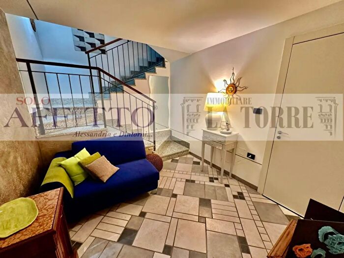 Casa con 5 locali in vendita in Alessandria