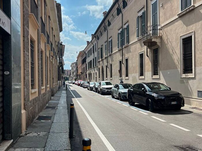 Appartamento bilocale in affitto in Corso Giacomo Matteotti, Loggia Garibaldi, Brescia