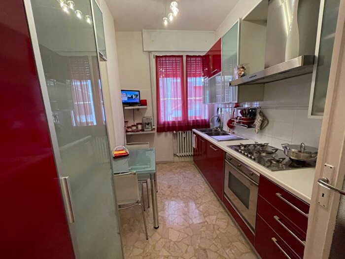 Appartamento trilocale in affitto in Via del Pratello, San Felice, Bologna