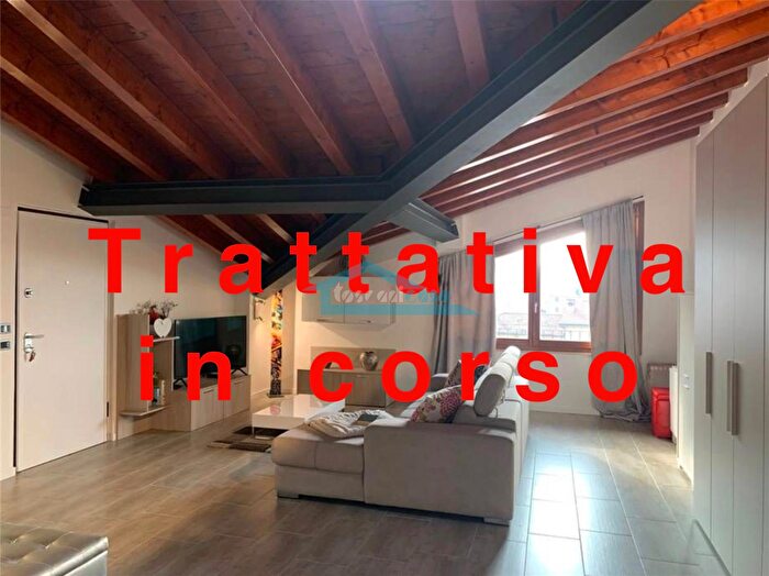 Appartamento trilocale in vendita in Capriolo