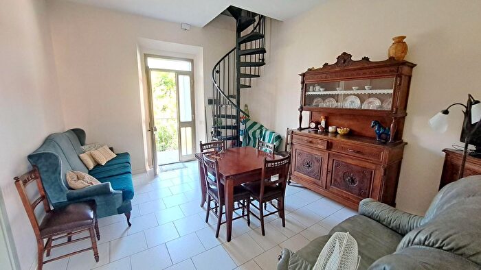 Appartamento quadrilocale in vendita in Rosignano Marittimo