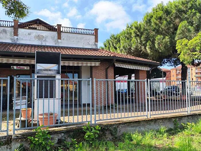 Appartamento con 5 locali in vendita in Vigevano