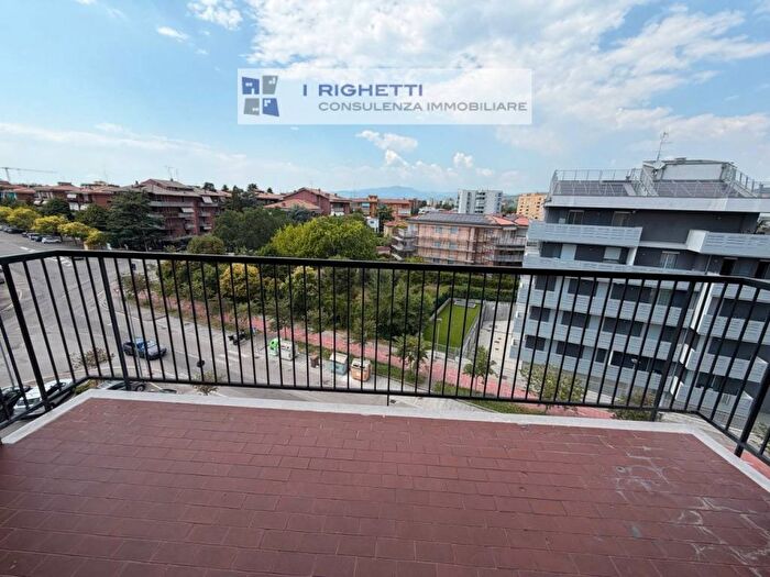 Appartamento con 5 locali in affitto in Viale Sicilia, Borgo Nuovo Navigatori, Verona