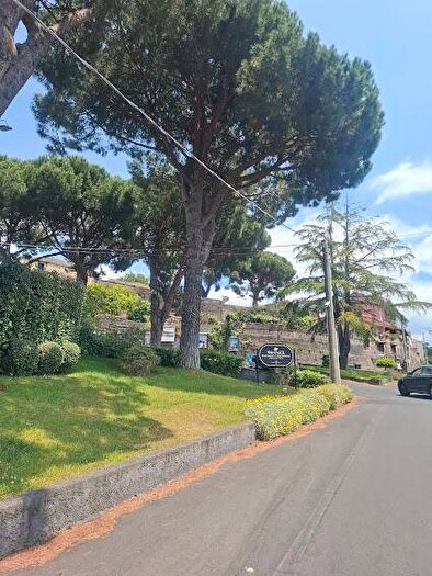Casa quadrilocale in affitto in Via Caronda, Centro, Viagrande