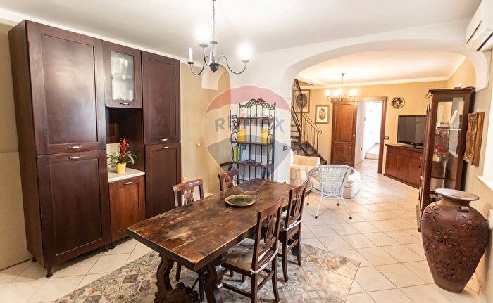 Casa trilocale in vendita in Via Costantino Cerri, Fidenza