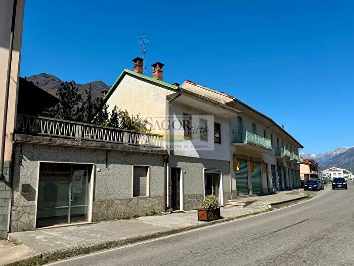 Case in Vendita e in Affitto - 2