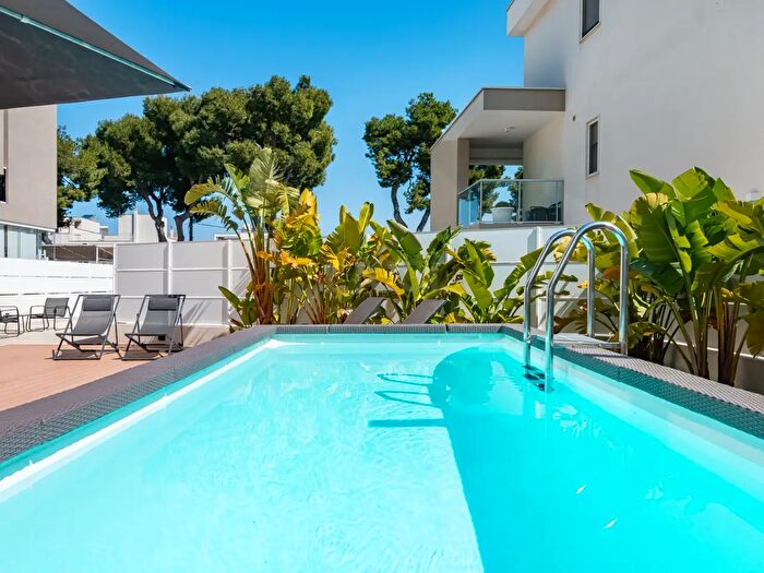 Appartamento trilocale in vendita in Via Vittorio Veneto, Monopoli