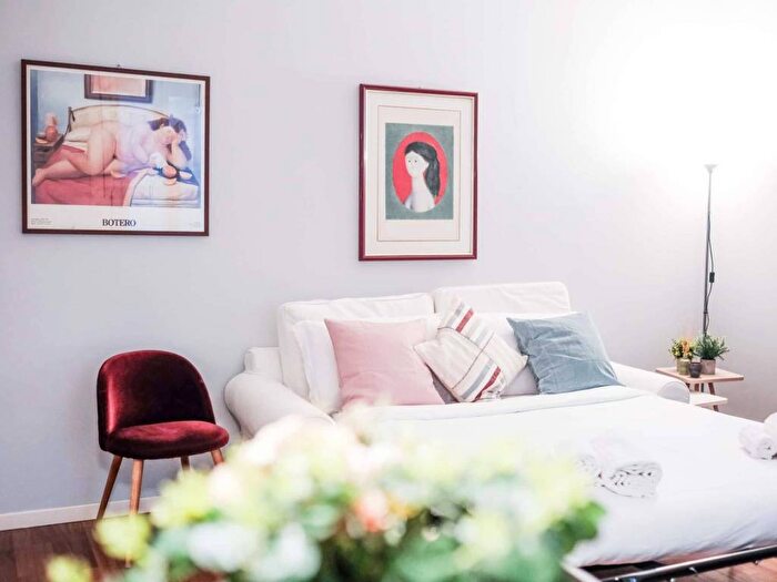 Appartamento bilocale in affitto in Via Giuseppe Compagnoni, Plebisciti Susa, Milano