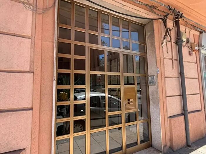Appartamento quadrilocale in vendita in Via Malaspina, Palermo
