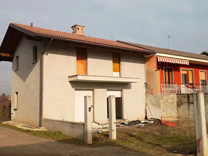 Casa con 5 locali in vendita in Via Margari, Piscina