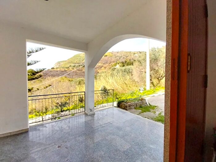 Appartamento con 5 locali in vendita in Acquappesa