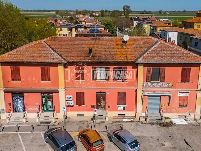 Appartamento bilocale in vendita in Via SantAntonio, Medicina