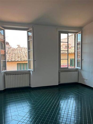 Appartamento quadrilocale in affitto in Sdrucciolo dei Pitti, Ponte Vecchio Pitti, Firenze