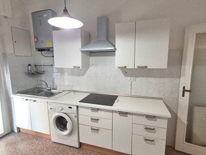 Appartamento quadrilocale in affitto in Via Aldo Manuzio, San Fruttuoso, Genova