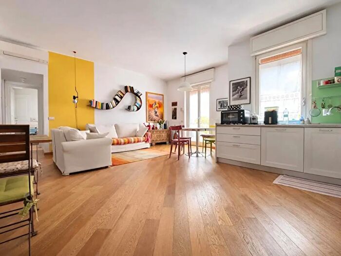 Appartamento bilocale in vendita in Via Piero della Francesca, Milano