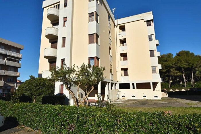 Appartamento con 5 locali in vendita in Rosignano Marittimo