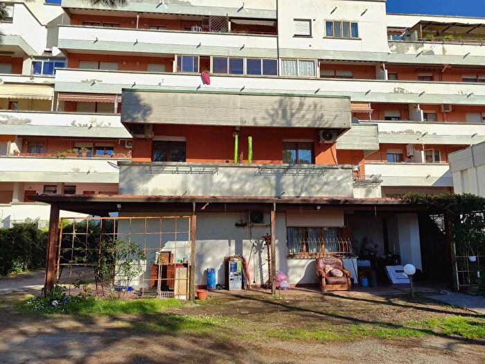 Casa con 6 locali in affitto in Via Gino Luzzatto, Landi, Pisa