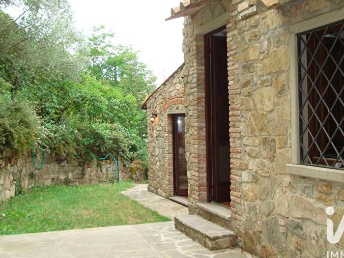 Appartamento con 6 locali in affitto in Via ° settembre, Centro, Fiesole