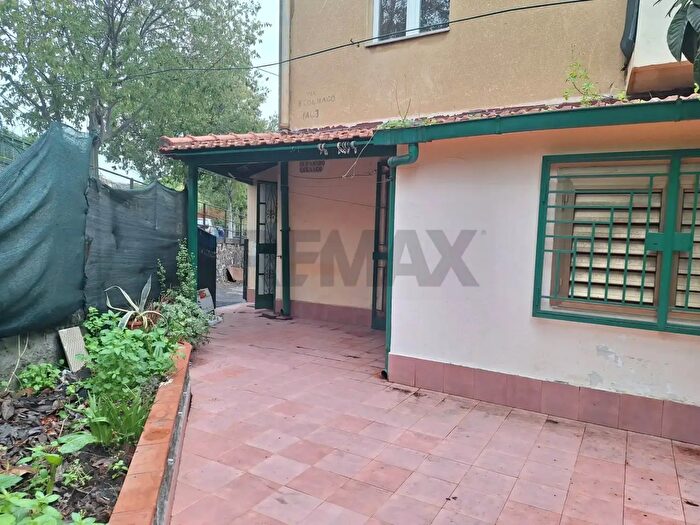 Casa quadrilocale in vendita in Via Bernardo Colnago Snc, Catania