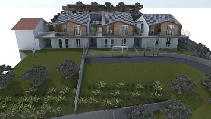 Casa quadrilocale in vendita in Strada Statale Salaria, Terni