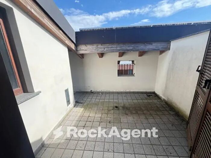 Appartamento bilocale in vendita in Via Alessandro Manzoni, Caronno Pertusella