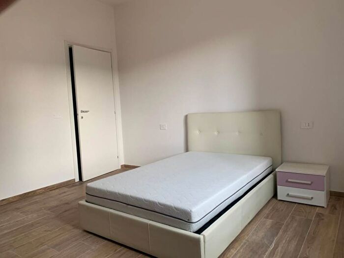 Appartamento con 5 locali in affitto in Strada Giuseppe Garibaldi, Centro Storico, Parma