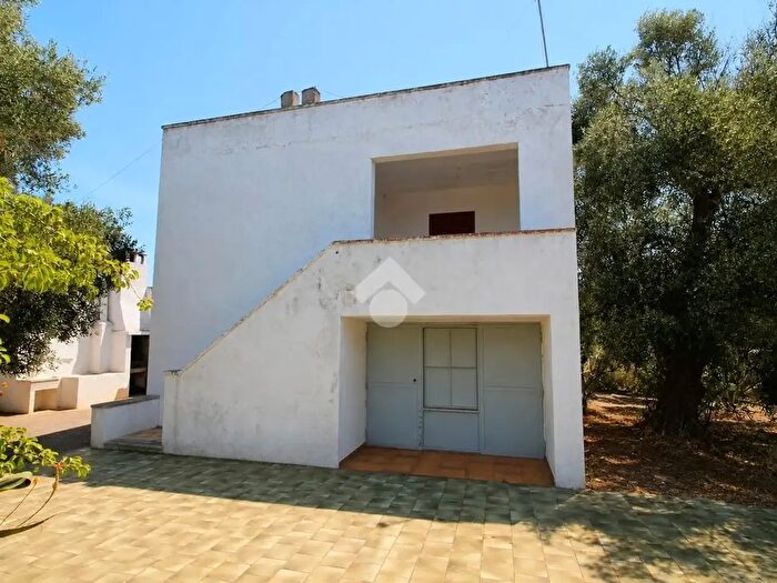 Casa con 5 locali in vendita in Ostuni
