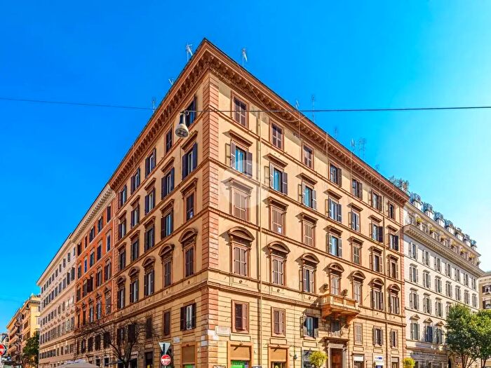 Appartamento trilocale in affitto in Ad Via Cicerone, Roma