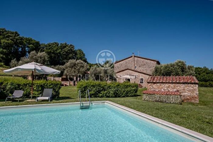 Casa con 6 locali in vendita in Manciano