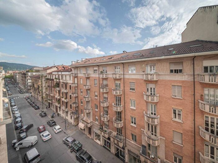 Casa quadrilocale in affitto in Corso Alcide De Gasperi, Crocetta, Torino