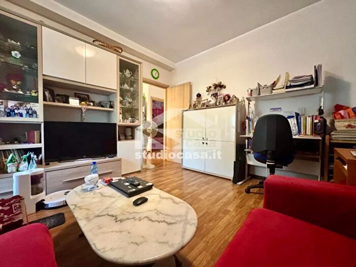 Appartamento trilocale in vendita in Via Zenale E Buttinone, Caravaggio