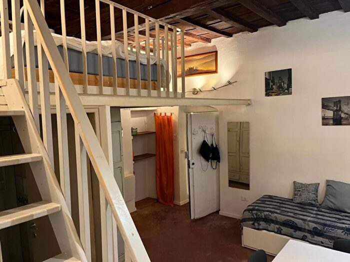 Appartamento monolocale in affitto in Via dei Serragli, San Frediano, Firenze