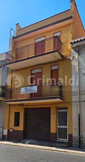 Casa in vendita in Strada Statale Orientale Sicula, Scaletta Zanclea