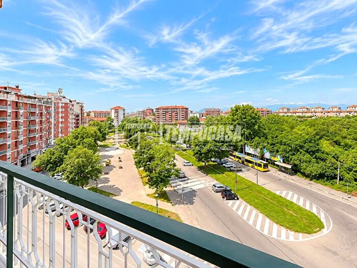 Appartamento bilocale in vendita in Piazza Nazario Sauro, Torino