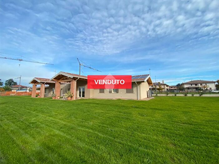 Casa con 5 locali in vendita in Via S Giuseppe Lavoratore, Erbusco