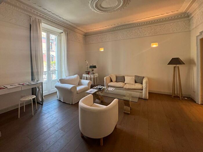 Appartamento trilocale in affitto in Via Gustavo Modena, Indipendenza, Milano