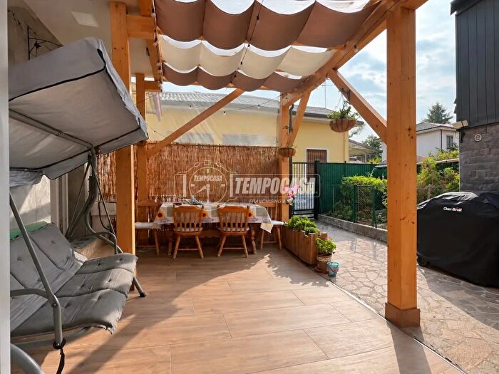 Appartamento trilocale in vendita in Via Brianza, Lissone