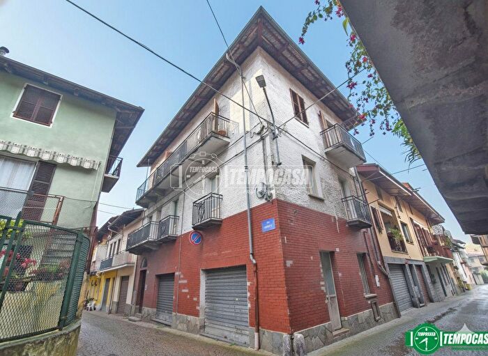 Appartamento bilocale in vendita in Via Umberto I, Rocca Canavese